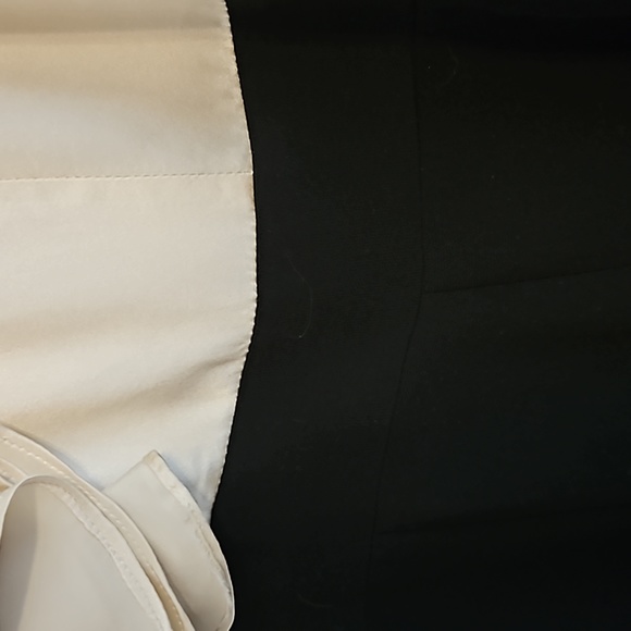 Ralpf Lauren evening dress with pure silk top. Gorgeous fringes. Size 12. - Picture 6 of 15